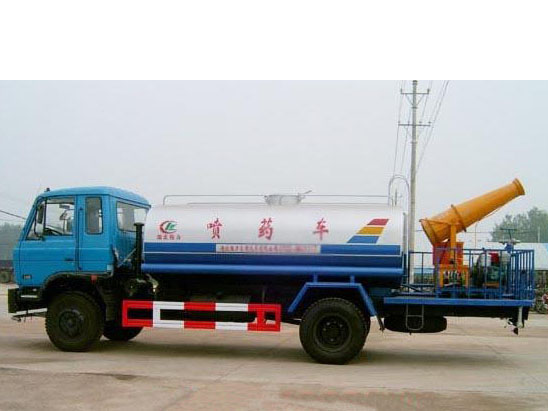 東風(fēng)平頭145噴藥車(炮筒式)